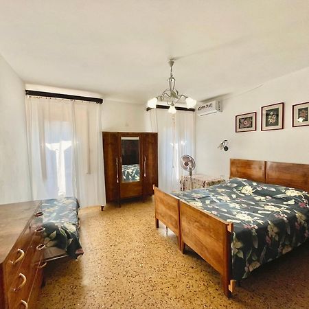 L'Encanto De Luna -Una Casa Autentica Comacchiese Comacchio Extérieur photo